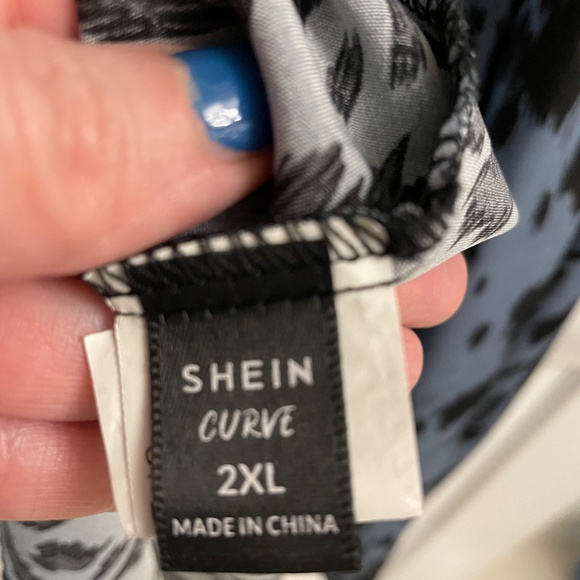 Plus Size Animal Print Dress - Picture 3 of 4